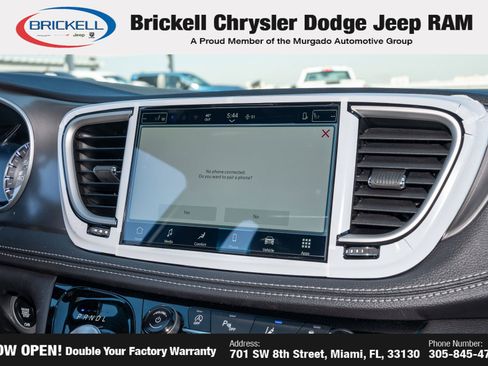 New 2026 Chrysler Pacifica Select image 22