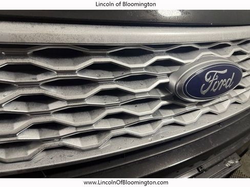 Used 2017 Ford Explorer Platinum image 31