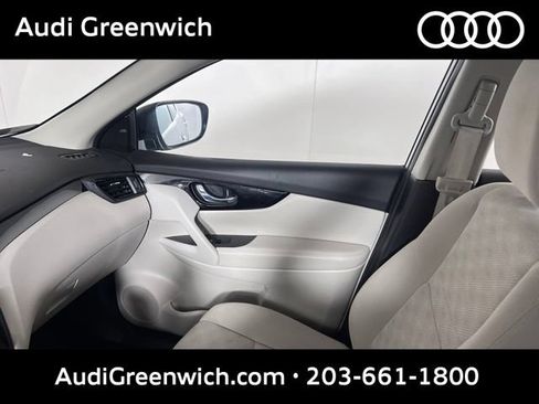 Used 2020 Nissan Rogue Sport SV AWD/4WD image 26