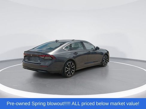 Used 2023 Honda Accord Touring image 8