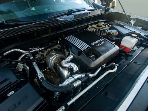 Used 2020 Chevrolet Silverado 1500 LT w/ All-Star Edition image 36