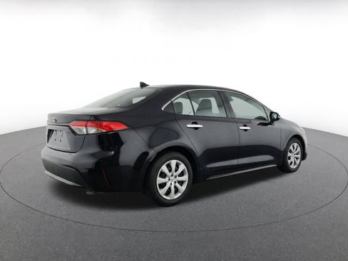 Used 2025 Toyota Corolla LE FWD image 8