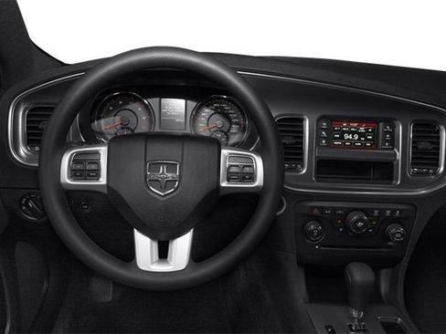 Used 2014 Dodge Charger SXT Plus RWD image 4