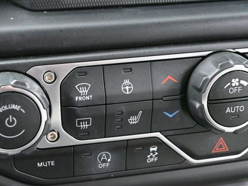 Used 2022 Jeep Gladiator Overland image 27