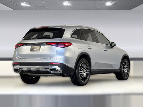 Used 2026 Mercedes-Benz GLC 300 image 9