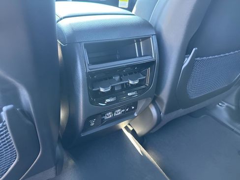 New 2025 Jeep Grand Cherokee Limited image 21