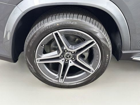 New 2026 Mercedes-Benz GLS 450 4MATIC image 37