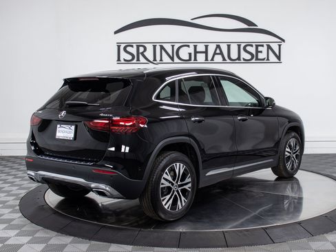 New 2025 Mercedes-Benz GLA 250 4MATIC image 5