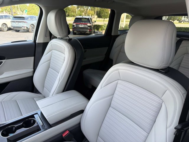 New 2026 Lincoln Nautilus Reserve w/ Jet Appearance Package AWD/4WD image 13