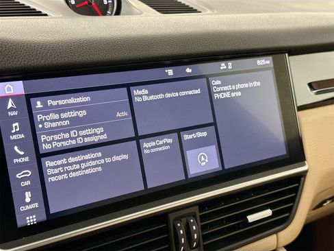 Used 2020 Porsche Cayenne image 21