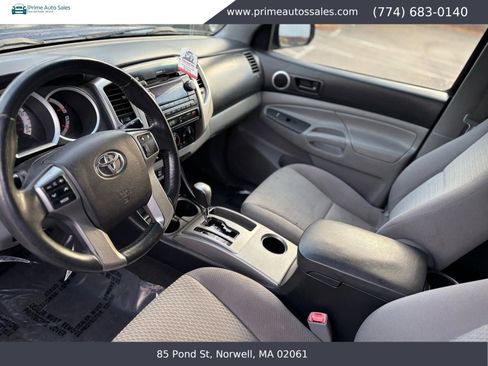 Used 2012 Toyota Tacoma 4x4 Double Cab w/ SR5 Pkg image 10