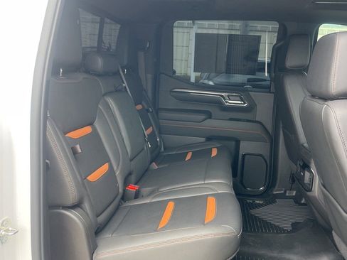 Used 2024 GMC Sierra 1500 AT4 w/ Technology Package AWD/4WD image 20