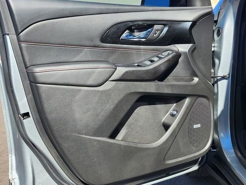 Certified 2023 Chevrolet Traverse RS image 32