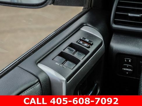 Used 2017 Toyota 4Runner Limited AWD/4WD image 33