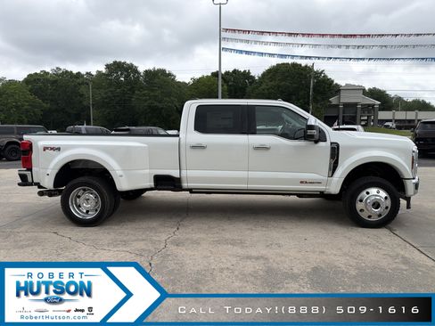 New 2026 Ford F450 Lariat w/ Lariat Ultimate Package AWD/4WD image 5