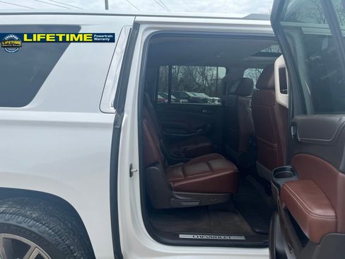 Used 2018 Chevrolet Suburban Premier image 38