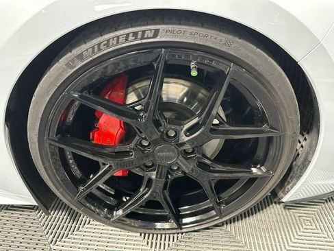Used 2023 Chevrolet Corvette Stingray Preferred Cpe w/ Z51 Performance Package RWD image 9
