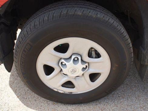 Used 2021 Toyota Tundra SR5 w/ SR5 Upgrade Package RWD image 24