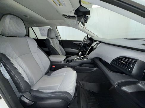 Used 2024 Subaru Outback Premium AWD/4WD image 17