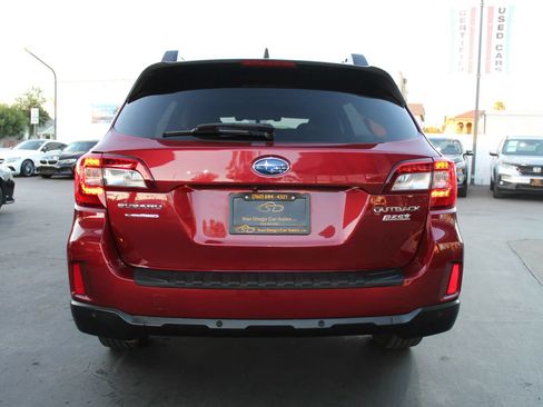 Used 2017 Subaru Outback 2.5i Limited AWD/4WD image 4