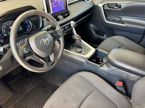 Certified 2023 Toyota RAV4 LE AWD/4WD image 11