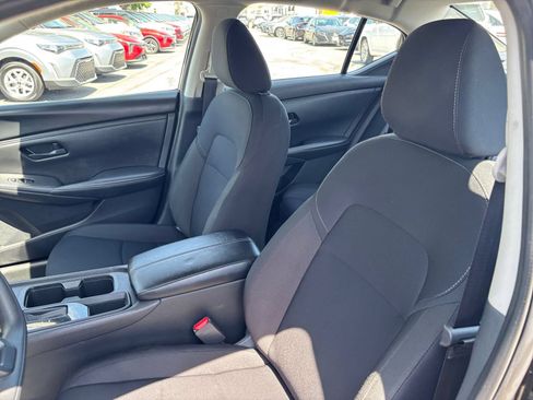 Used 2025 Nissan Sentra S FWD image 27