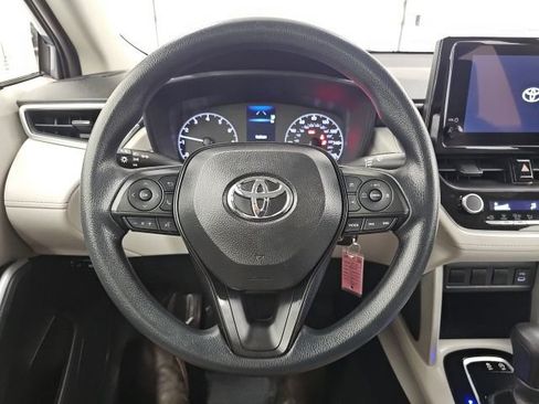Certified 2024 Toyota Corolla Cross L AWD/4WD image 18