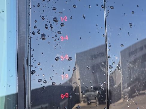 Used 2021 Ford Edge SEL w/ Convenience Package image 62