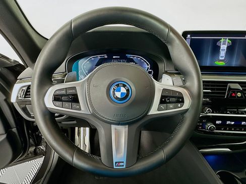 Certified 2023 BMW 530e xDrive w/ M Sport Package image 11