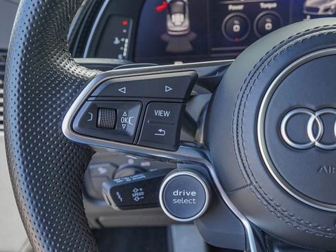 Used 2021 Audi R8 V10 w/ Premium Package image 27