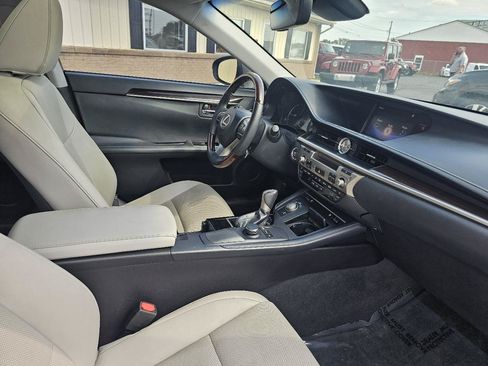 Used 2018 Lexus ES 350 w/ Premier Package FWD image 25