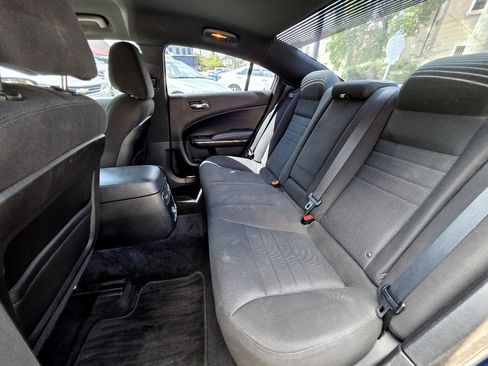 Used 2014 Dodge Charger SE image 31