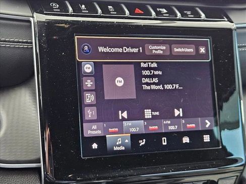 New 2025 Jeep Grand Cherokee L Laredo w/ Luxury Tech Group I RWD image 15