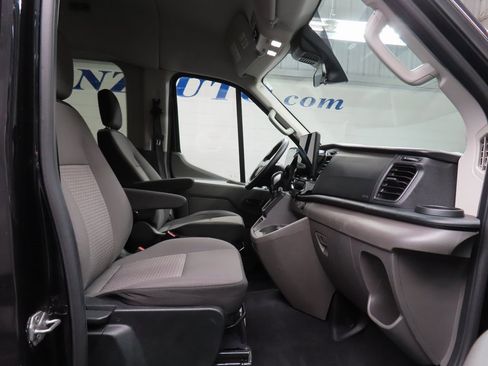 Used 2024 Ford Transit 350 XLT image 28