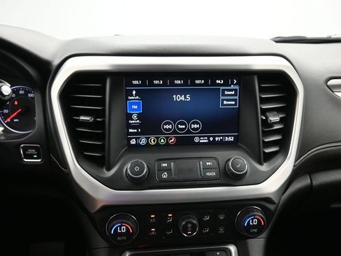 Certified 2023 GMC Acadia SLT FWD image 16