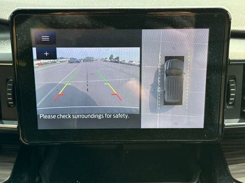 Used 2021 Ford Explorer Limited w/ Equipment Group 301A AWD/4WD image 29