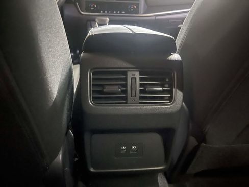 Used 2023 Nissan Rogue SV AWD/4WD image 14