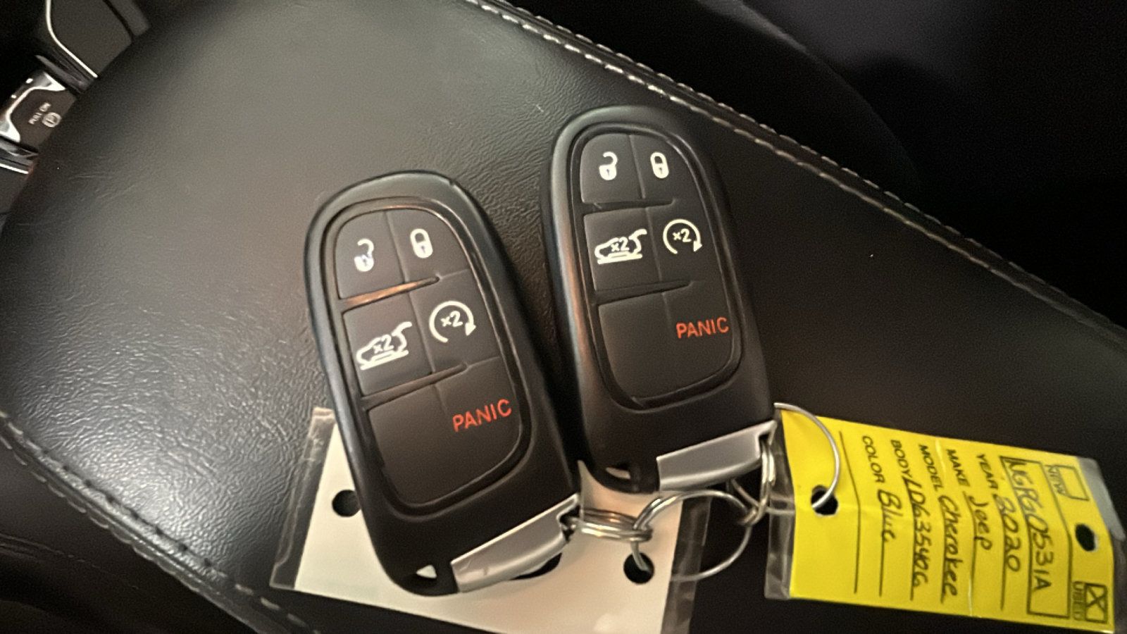 Used 2020 Jeep Cherokee Limited AWD/4WD image 24