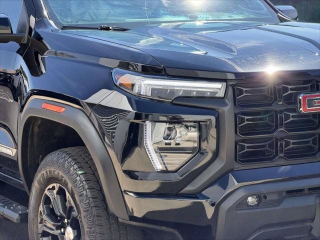 Used 2024 GMC Canyon Elevation w/ Elevation Premium Package RWD image 12
