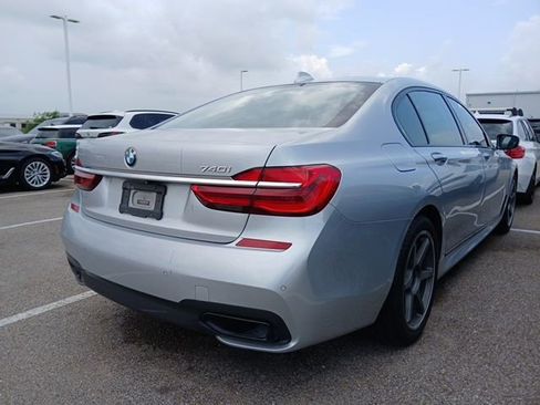 Used 2018 BMW 740i RWD image 13