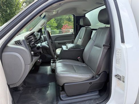 Used 2013 Chevrolet Silverado 3500 W/T RWD image 16