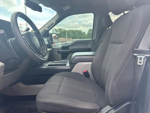 Used 2017 Ford F150 XL w/ Equipment Group 101A Mid AWD/4WD image 2