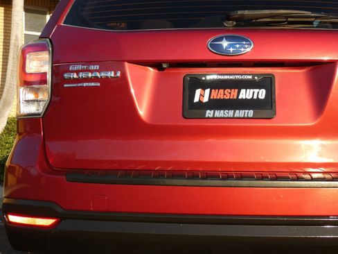 Used 2018 Subaru Forester 2.5i w/ Alloy Wheel Package image 11