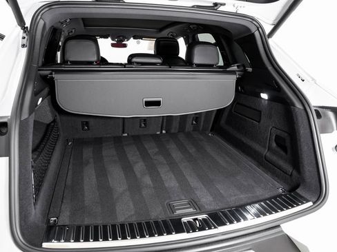 Used 2024 Porsche Cayenne image 27
