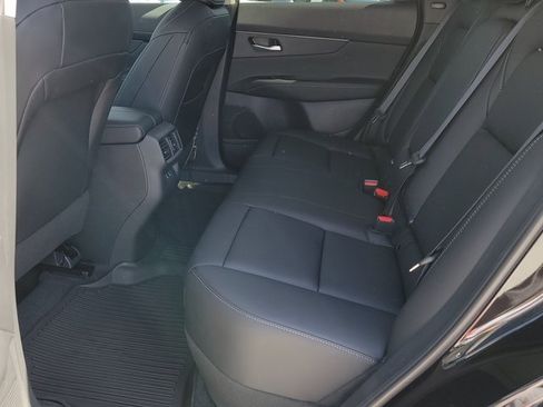 New 2025 Nissan Murano SV image 7