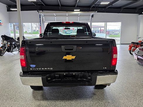 Used 2012 Chevrolet Silverado 1500 W/T w/ LS Package AWD/4WD image 4