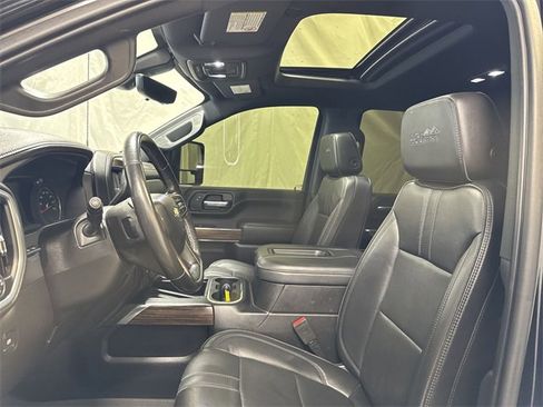 Certified 2020 Chevrolet Silverado 2500 High Country w/ Z71 Off-Road Package image 11