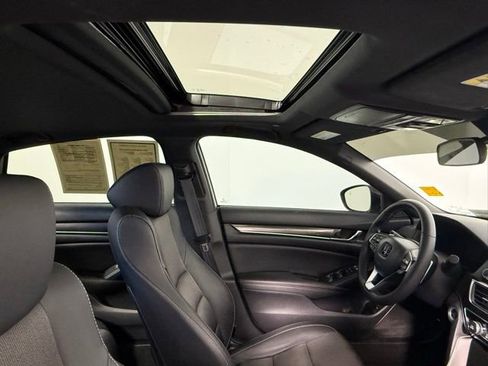 Used 2021 Honda Accord Sport image 43