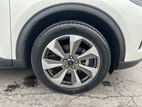 Used 2023 Ford Escape Platinum AWD/4WD image 40