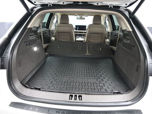 Used 2022 Lincoln Nautilus Standard w/ Premium Package image 49